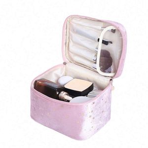 Sac de toilette multifonctionnel de luxe, imperméable, en velours, pour femmes, pour le maquillage et les cosmétiques - Product Image 4