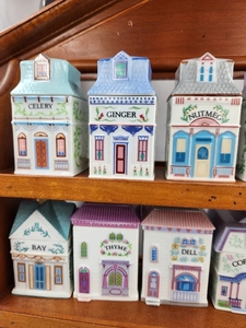 Đáng yêu Cottage Nhà Gia vị Jar gốm gia vị nhà lọ tay sơn nhà bếp gia vị container trong một bộ sưu tập - Product Image 6