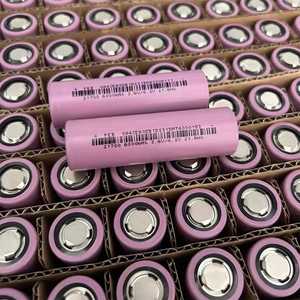 Batería Cilíndrica de Litio F60 21700 3.6V 6000mAh 12.5A de Alta Capacidad para Motocicletas Eléctricas y Herramientas Eléctricas - Product Image 1