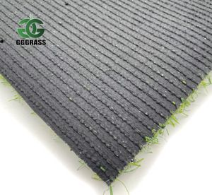 Tappeto in Erba Sintetica Premium Ecologico per Cani con Foro di Drenaggio, Resistente, per Area Giochi e Decorazione Giardino - Product Image 6