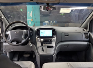 Fourgonnette Commerciale d'Occasion Bien Entretenue 2018 pour Grand Starex JU981709, Véhicule Familial d'Occasion, Importation Directe Corée, 50001-75000 Miles - Product Image 5