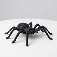 Vente en gros de 16 types d'araignées en plastique simulées de 1,5 à 15 cm, décoration d'Halloween, accessoire de farce pour scène de maison hantée