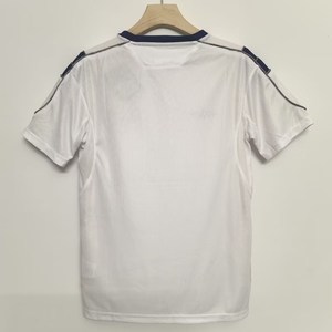 เสื้อแมนยูแท้ปี 2001 คุณภาพสูง ปรับแต่งได้ ชุดฟุตบอลคลาสสิก ผ้าโพลีเอสเตอร์ 100% กางเกงขาสั้น พิมพ์ลาย ระบายอากาศ แห้งเร็ว - Product Image 2