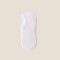 Vente en gros de chaussettes bateau d'été en pur coton blanc pour femmes Chaussettes invisibles fines en maille de couleur unie pour dames