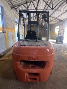 Goedkope aanbieding YCMG 4WD Impetus zware diesel vorkheftruck 2,5 ton 3 ton 3,5 ton - Product Image 2