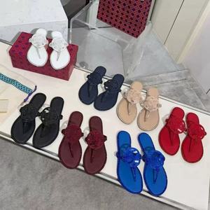 Sandalias <span class=keywords><strong>de</strong></span> Playa <span class=keywords><strong>de</strong></span> <span class=keywords><strong>Verano</strong></span> para Mujer <span class=keywords><strong>de</strong></span> Diseño <span class=keywords><strong>de</strong></span> Alta Calidad al por Mayor, con Diamantes y Cuero, Zapatos <span class=keywords><strong>de</strong></span> Moda para Mujer - Product Image 1