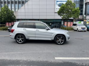 Voiture d'occasion <span class=keywords><strong>Mercedes</strong></span>-Benz <span class=keywords><strong>GLK</strong></span>-Class <span class=keywords><strong>GLK</strong></span> 300 <span class=keywords><strong>4MATIC</strong></span> Fashion Edition, modèle 2013 restylé - Product Image 3