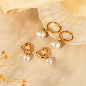 Ins Popular 18k Gold Plated Hoop <b>Earrings</b> <b>Fine</b> Pearl Pendant <b>Earrings</b> - Product Image 3