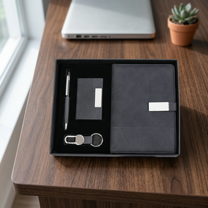 Elegante Combo de Regalo Ejecutivo con Agenda A5, Bolígrafo Magnético Metálico, Tarjetero y Llavero de Cuero Sintético para Eventos Corporativos - Product Image 3