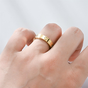 À la mode en acier inoxydable couleur or Rose bague d'amour pour femmes hommes <span class=keywords><strong>Couple</strong></span> coeur cristal anneaux marque de luxe bijoux cadeau de mariage - Product Image 3