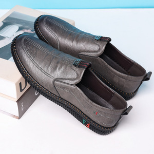 Mocasines casuales de cuero para hombre, suela suave, tacón bajo, suela exterior de goma para uso informal - Product Image 2