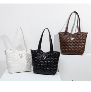 <span class=keywords><strong>2026</strong></span>时尚女式特级专柜高级款腋下包大容量 - Product Image 3