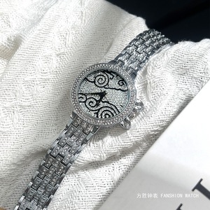 Montre de luxe pour femmes en argent avec cristaux, cadran pavé de diamants, bracelet en acier inoxydable, montre-bracelet à quartz - Product Image 4