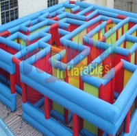 Parcours d'obstacles géant en plein air Jeu de labyrinthe gonflable Labyrinthe gonflable pour adultes