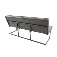 Banc de patio moderne en cuir véritable avec une construction durable, un design élégant et des caractéristiques écologiques pour les salles à manger extérieures