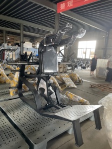 เครื่องออกกำลังกายกล้ามเนื้อแกนกลางรุ่นพรีเมียมของฟรีแมน เครื่องแฮ็คสควอทแบบวางแผ่นน้ำหนักสำหรับใช้งานเชิงพาณิชย์ - Product Image 4