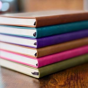 Agenda Personalizable A5 con Logotipo, Agenda de Alta Calidad con Color Personalizado, Cubierta de Cuero PU, 100 Hojas, Estilo Impreso, para Reuniones de Negocios - Product Image 1