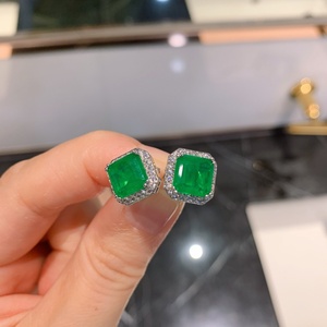 Wholesale Fashion Jewelry Eco-friendly Copper Princess Square Cut 8*8mm Green Zircon Minimal Square <b>Stud</b> Earring - Product Image 2