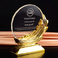 Trofeo de cristal de resina de venta directa de fábrica Pujiang con grabado de logotipo personalizado