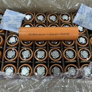 Batería Recargable de 3.2V, 15Ah, Celda 2C 32140, Batería de Iones de Litio - Product Image 2