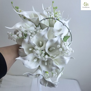 Bouquet de mariée en lys Calla, roses artificielles, diamants et perles, pour <span class=keywords><strong>mariage</strong></span>, anniversaire de <span class=keywords><strong>mariage</strong></span>, enterrement de vie de jeune fille, style campagne française - Product Image 3