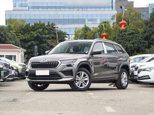 VW <span class=keywords><strong>Skoda</strong></span> <span class=keywords><strong>Kodiaq</strong></span> 2025 TSI330 5 places 2WD SUV compact haute vitesse boîte de vitesses automatique voiture à essence bon <span class=keywords><strong>prix</strong></span> - Product Image 2