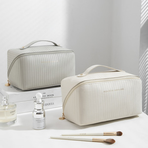 Bolsa de maquillaje con rayas verticales, estuche de almacenamiento de cosméticos portátil de gran capacidad para viaje, para mujer, color beige, gris, rosa, marrón, negro - Product Image 1