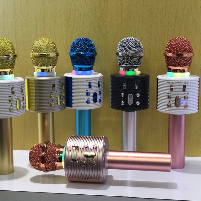 Wholesale Price Home Party Handheld Microphone Wireless Speaker MIC Support TF USB Led Light Karaoke V6 Wireless Microphone