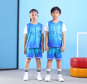 Sudadera de baloncesto con logotipo de nuevo diseño personalizado, conjuntos de uniformes ligeros y suaves para niños, talla grande de verano para escuela primaria - Product Image 4