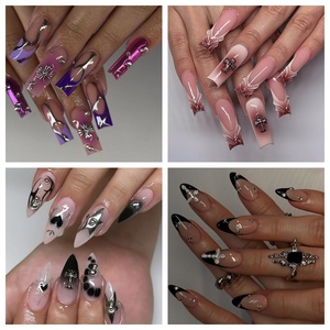 <span class=keywords><strong>Unghie</strong></span> Finte Y2K Gothic Chrome Heart 24 Pezzi, <span class=keywords><strong>Unghie</strong></span> Press-on Stile Hot Girl, Forme Multiple, Personalizzazione OEM/ODM di Motivi e Confezioni - Product Image 1