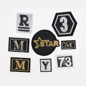 Cartoon Smile Face Pailletten stickerei, 2 Zentimeter hochwertige Muster Perlen Stoff Patches, Computer gestickte Abzeichen - Product Image 4