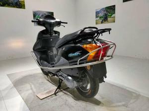 Scooter Honda Princess 125cc, Motocicletta Entry-level con Pedale Piccolo, Altamente Pratica e Molto Popolare tra le Persone. - Product Image 3