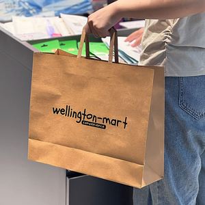 Sacs en papier kraft personnalisés en gros avec logo, sacs de shopping recyclés marron avec poignée pour promotion de cadeaux - Product Image 6