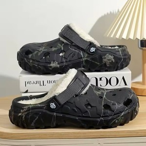 Men's Winter Camo Clogs Detachable Faux Fur Lining Warm Non-Slip Indoor/Outdoor <strong>Slippers</strong> <strong>Black</strong> EVA Casual Comfort Winter Shoes - Product Image 3