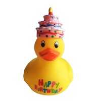 Vente en gros canards en caoutchouc garçons filles douches de bébé faveurs canard avec chapeau à gâteau JOYEUX ANNIVERSAIRE cadeaux enfants jouets de bain flotteur de piscine