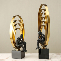 Statue de luxe en résine représentant une figure humaine, artisanat en métal, ornement de bureau personnalisé pour la décoration intérieure de la maison et du bureau, cadeaux, vente en gros d'usine