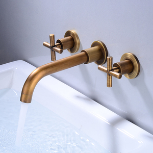 Mitigeur de lavabo <span class=keywords><strong>mural</strong></span> <span class=keywords><strong>Robinet</strong></span> d'évier de salle de bain en bronze antique <span class=keywords><strong>Robinet</strong></span> de lavabo <span class=keywords><strong>mural</strong></span> à trois trous à levier croisé - Product Image 2