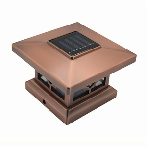 Lumières solaires en gros de chapeau de poteau de cuivre de 4x4 LED d'usine pour des projets de jardin et de barrière - Product Image 3