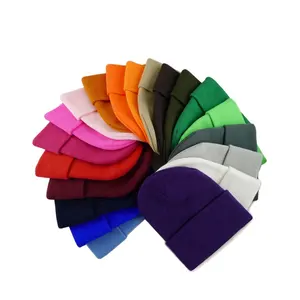 Tùy Chỉnh Màu Rắn Mùa Đông Đồng Bằng Beanie Người Lớn Acrylic Dệt Kim Mũ Ấm Ski Cap Mùa Đông Cuff Toque Unisex Thể Thao