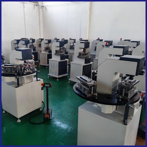 Машина для резки под заказ, штамповочная машина, аппаратные отверстия, гидравлический оконный перфоратор, алюминиевое оборудование для изготовления окон и дверей - Product Image 5