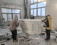 Baignoire autoportante en marbre naturel, baignoire ovale en marbre blanc massif poli pour hôtel et villa