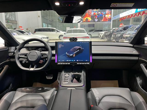 XIAOMI SU7 d'occasion, transmission intégrale 4 roues motrices, longue autonomie, édition MAX, véhicule électrique, berline 4 portes 5 places, haute performance, gris sur noir - Product Image 5