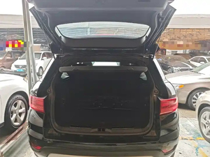 Landwind X7 2.0T 2016 de bajo kilometraje, SUV familiar compacto premium con techo panorámico, transmisión automática de 8 velocidades, usado para exportación urbana, en venta. - Product Image 4