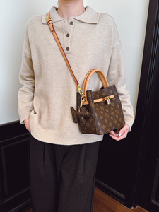 Vente en gros Fabrication de sacs Nouvelle impression classique Sac fourre-tout seau élégant pour femmes Sacs à bandoulière imprimés personnalisés pour femmes - Product Image 4