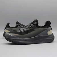 Chaussures de course tendance pour hommes avec semelle Vibram, empeigne en maille respirante, semelle épaisse amortissante, fermeture à lacets, légères et polyvalentes