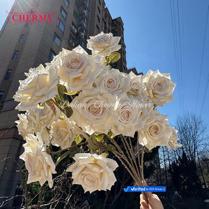 داليان شيرمي عالية الجودة تقع بيع بالجملة شعبية اصطناعية 3 رؤوس الحرير الأبيض بخاخ الورود - Product Image 6