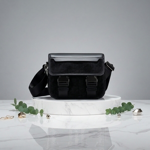 <span class=keywords><strong>Sac</strong></span> bandoulière décontracté en cuir PU <span class=keywords><strong>pour</strong></span> <span class=keywords><strong>homme</strong></span> 2026 – <span class=keywords><strong>Sac</strong></span> messager latéral avec broderie personnalisée, logo et bouton de <span class=keywords><strong>luxe</strong></span> - Product Image 1