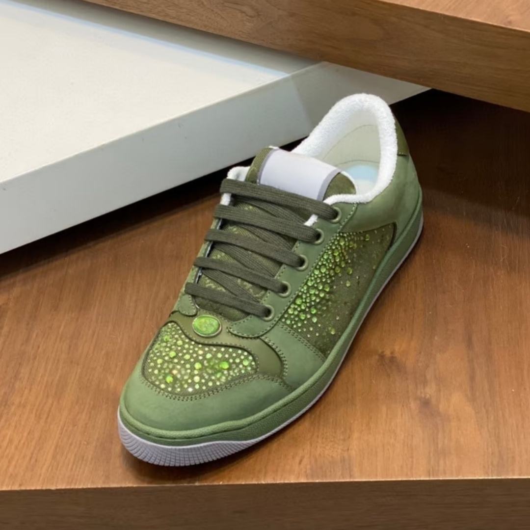 สีเขียว