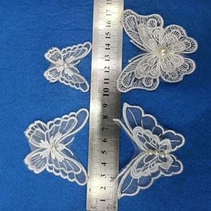 Nuovi molti <span class=keywords><strong>tipi</strong></span> <span class=keywords><strong>di</strong></span> appliques da <span class=keywords><strong>ricamo</strong></span> a farfalla, decorazioni a farfalla impreziosite da perle a doppio strato - Product Image 5