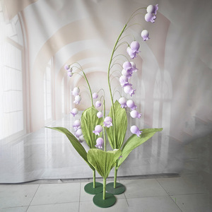 Vente en gros <span class=keywords><strong>de</strong></span> grande fleur géante <span class=keywords><strong>de</strong></span> <span class=keywords><strong>muguet</strong></span> en papier, fleur géante artificielle sur pied pour fête <span class=keywords><strong>de</strong></span> mariage, scène et événement, fleurs géantes - Product Image 2